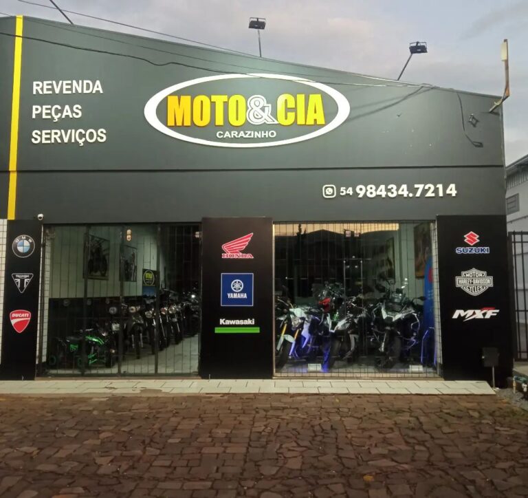 Fachada em Letra Caixa: Cliente Moto & Cia - Carazinho RS